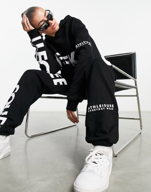 ASOS Weekend Collective - Co-ord set met grafische print in zwart