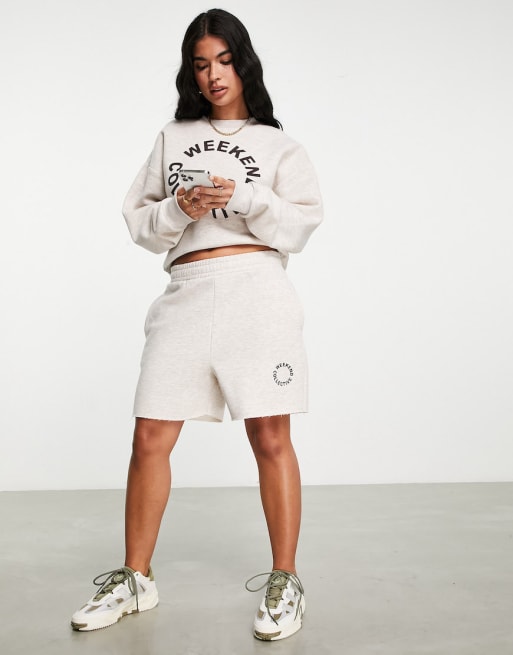 ASOS - Weekend Collective - Coordinato sportivo oversize color avena mélange con logo