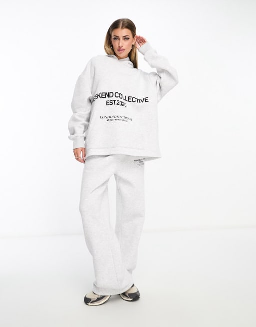 ASOS - Weekend Collective - Ensemble avec sweat à capuche et jogger oversize à logo superposé - Gris chiné