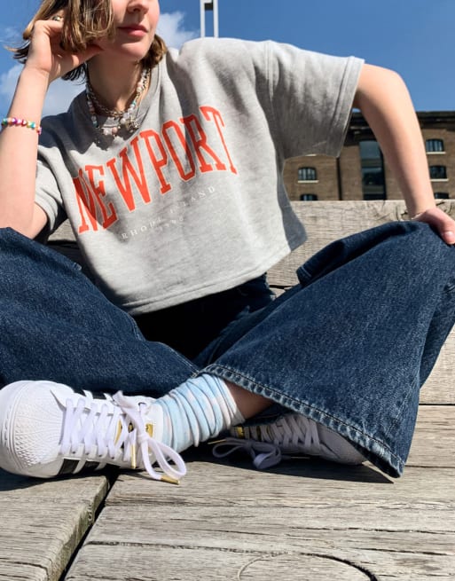 Bershka - Newport - Ensemble t-shirt et short de course - Gris