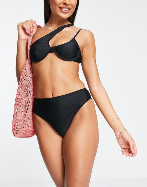 Bikini negro de top asimétrico con aros y abertura oblicua Cinder de 4th & Reckless