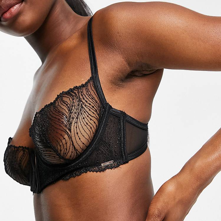 https://images.asos-media.com/groups/bluebella-irena-delicate-lace-lingerie-set-in-black/49917-group-1?$n_750w$&wid=750&hei=750&fit=crop
