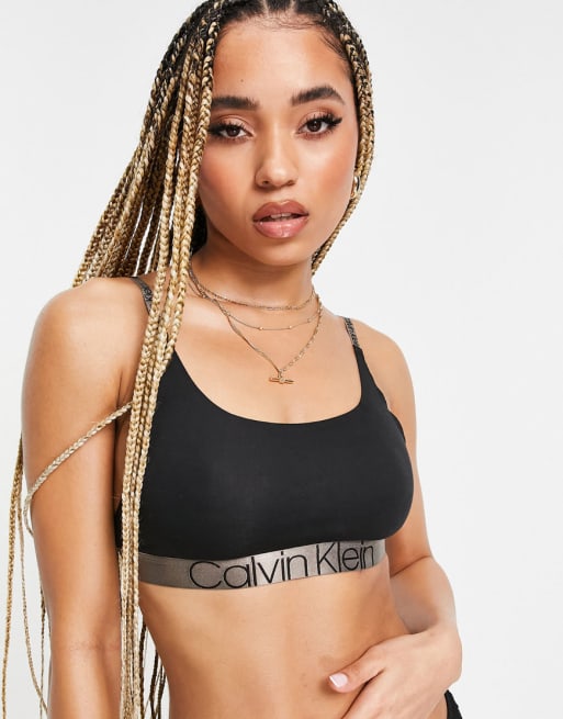 Calvin Klein - Icon Cotton - Sort lingerisæt med lave sider og metalfarvet logobånd