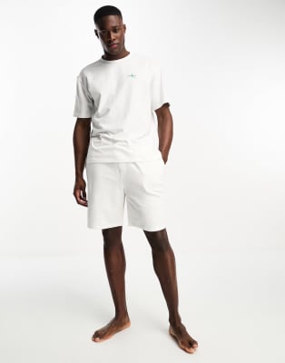 White 3