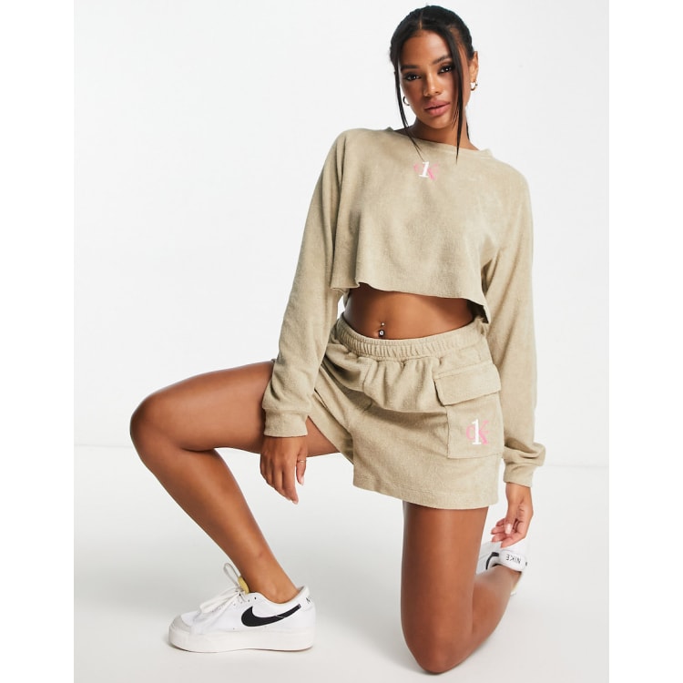 Calvin klein cropped hoodie and sale shorts