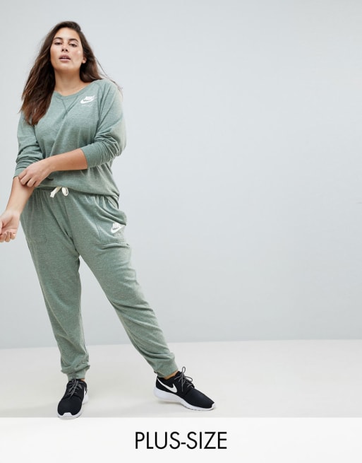 Chándal vintage en verde de Plus | ASOS