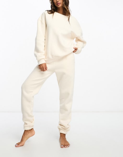 Chelsea Peers lounge co-ord in cream