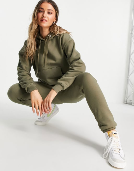 Chelsea Peers lounge utility set in khaki green | ASOS