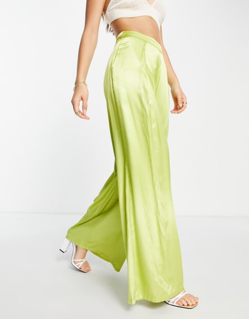 Collective The Label - Coordinato verde lime con crop top e pantaloni