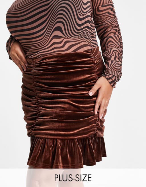 Collective The Label Curve - Combi-set van fluwelen crop top met ballonmouwen en minirokje 
