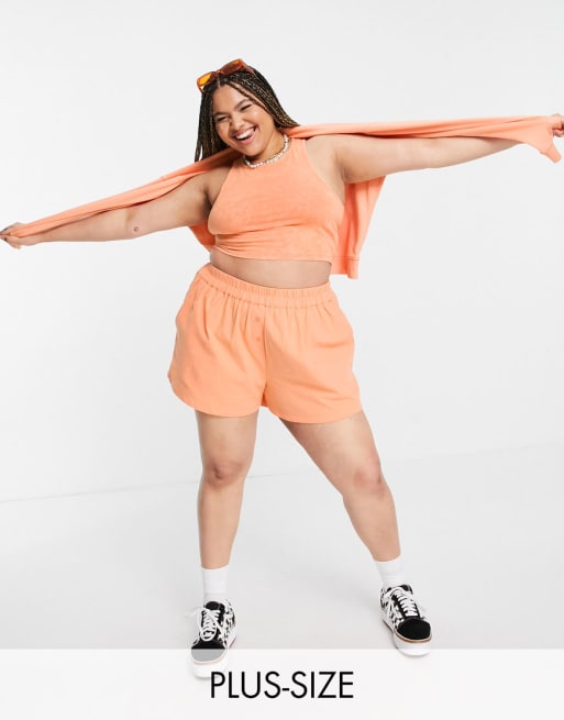 COLLUSION Plus - Exclusivité - Ensemble avec chemise courte à manches courtes et col à revers et short - Orange