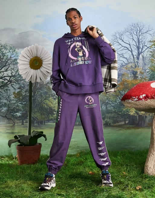 Purple hot sale sweatpants outfit