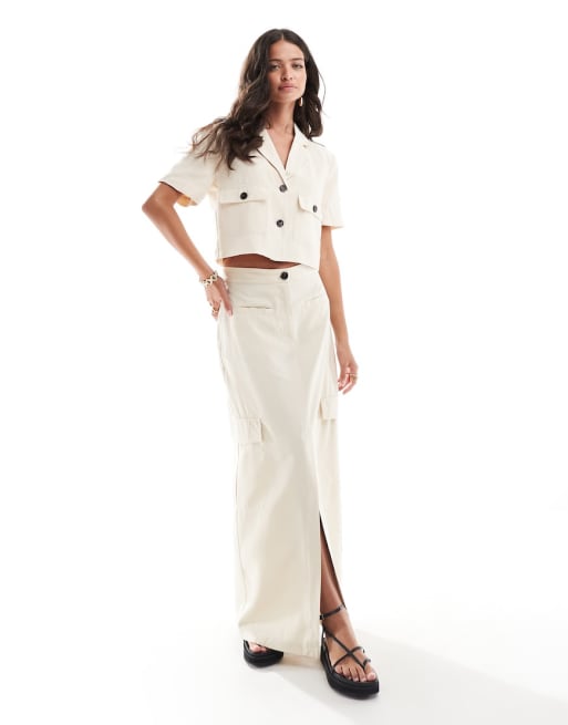 Conjunto beis de camisa utilitaria y falda de JDY