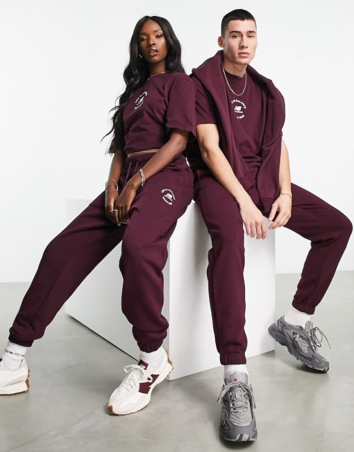 Aventurero Jugar con Entretener Conjunto burdeos unisex Life in Balance de New Balance | ASOS