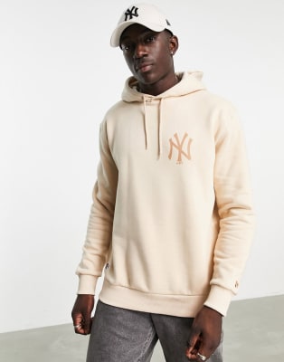Conjunto color crema de los New York Yankees de New Era