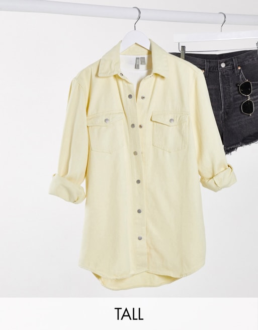 Conjunto con pespuntes en contraste en color vainilla de Missguided Tall
