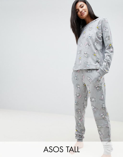 Conjunto confort con sudadera y joggers con diseño de bulldog francés de ASOS DESIGN Tall