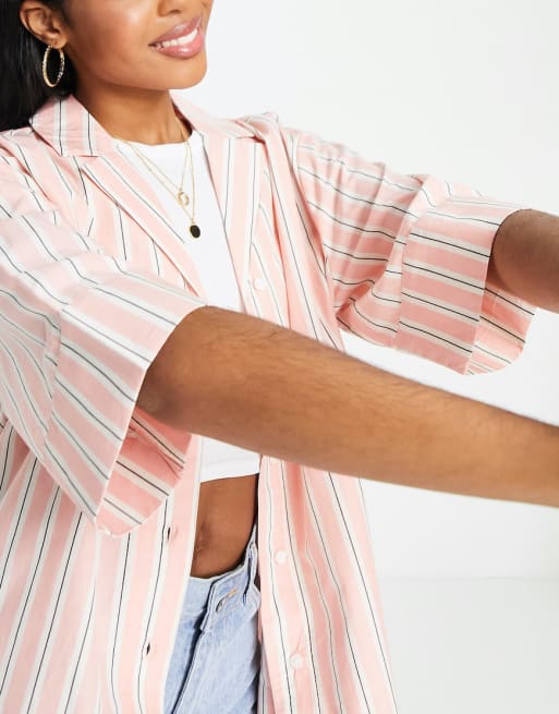 Conjunto de camisa y pantalones cortos estilo bóxer de Monki