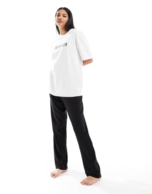 Conjunto de estar por casa blanco y negro Intense Power de Calvin Klein