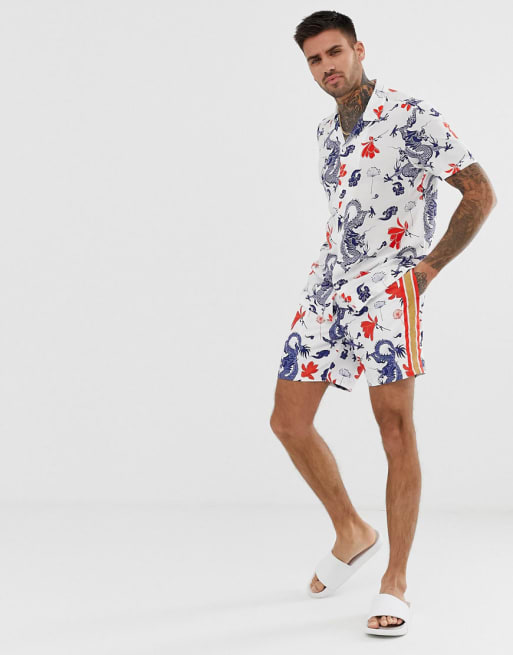 CONJUNTO DE HOMBRE CON DISEÑO DE DRAGÓN