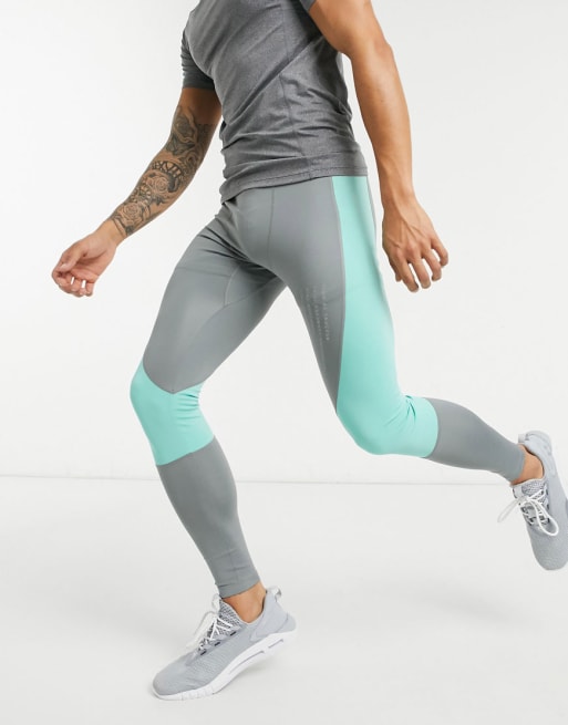 Conjunto deportivo con paneles a contraste de ASOS 4505