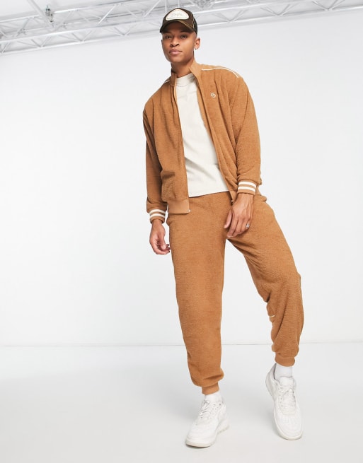 Conjunto marrón de rizo con detalle de panel de ASOS DESIGN