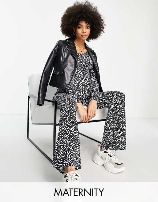 Conjunto negro con estampado de lunares de punto de Mamalicious Maternity