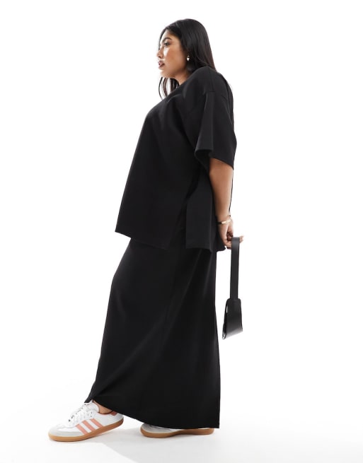Conjunto negro de camiseta y falda extragrande de punto grueso de ASOS EDITION Curve