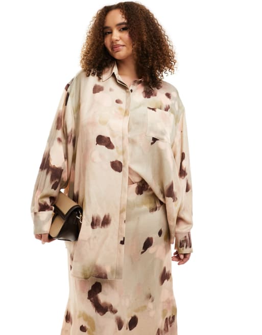 Curve oversized shirt and maxi skirt in neutral smudge print
