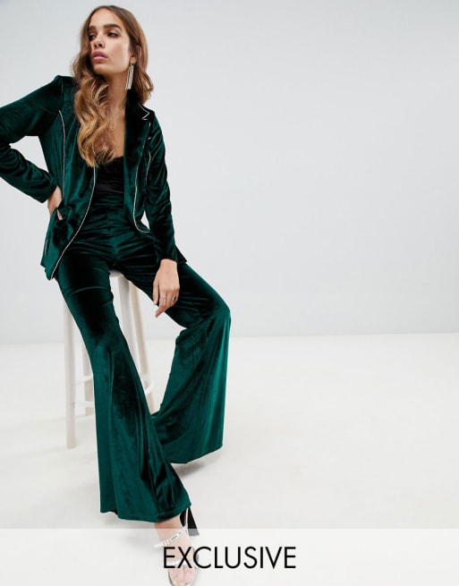  Dusty Daze - Aansluitende fluwelen combi-set van blazer en broek met stras afwerking