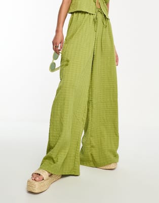  Esmee Exclusive beach textured co-ord in green