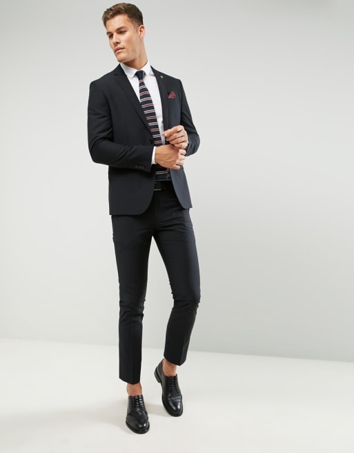 Farah deals skinny suit