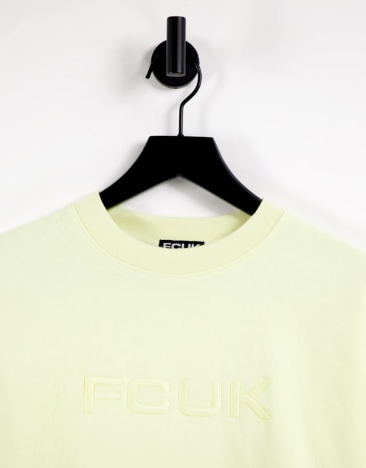 FCUK - Coordinato con felpa oversize con ricamo e pantaloncini taglio lungo giallo polvere