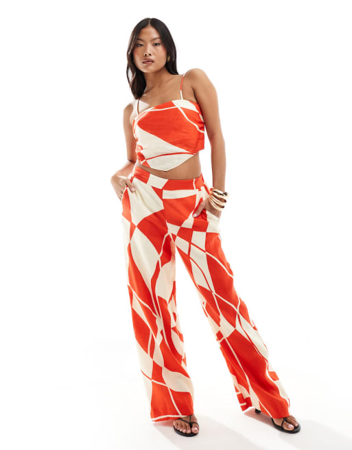 Forever New Petite - Co-ord set van top en broek met wijde pijpen en rood-witte print