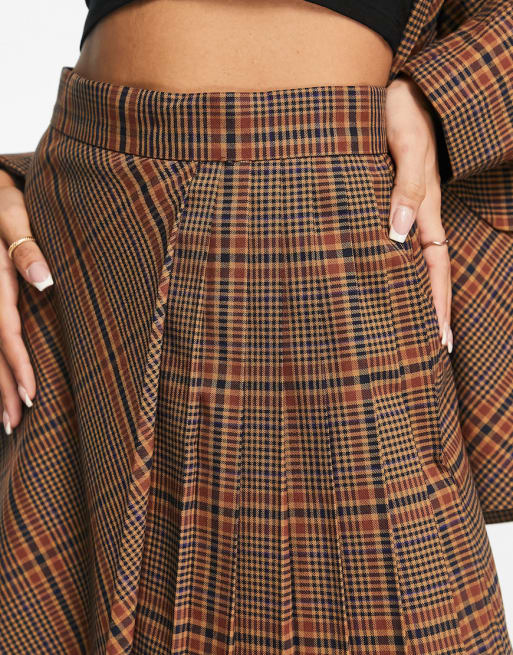 French Connection - Coordinato comodo con gonna e blazer marrone a quadri