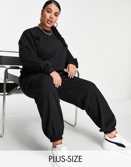 I Saw It First sweatshirt and sweatpants set in black