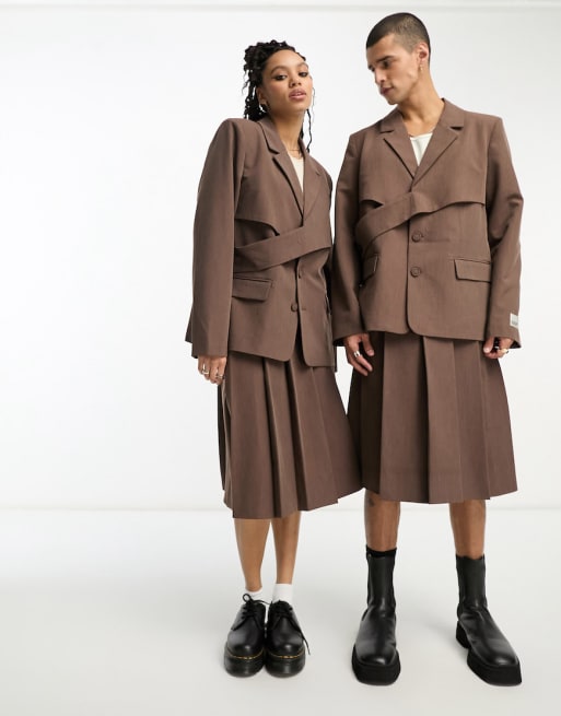 IIQUAL unisex wrap detail blazer & pleated midi skirt co-ord in brown