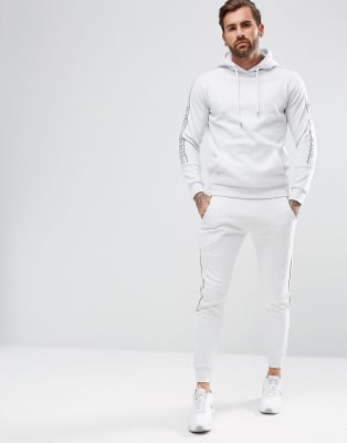 illusive tracksuit