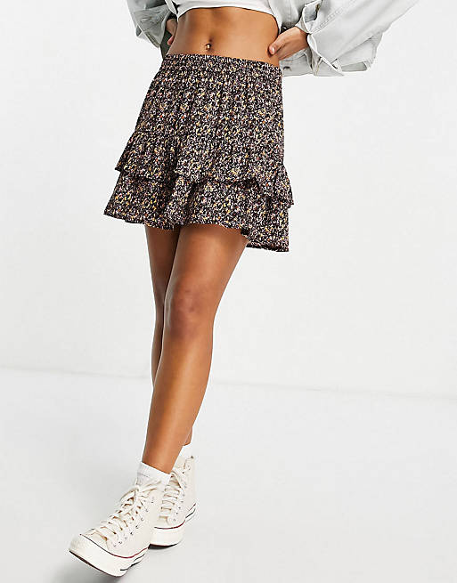JDY gathered sleeve top and tiered mini skirt co-ord in floral print