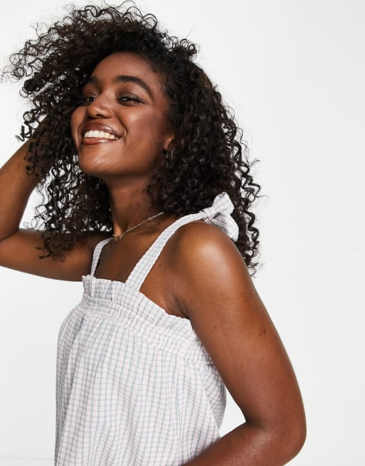 JDY – Kariertes Set aus Camisole-Oberteil und Shorts in Hellgrau