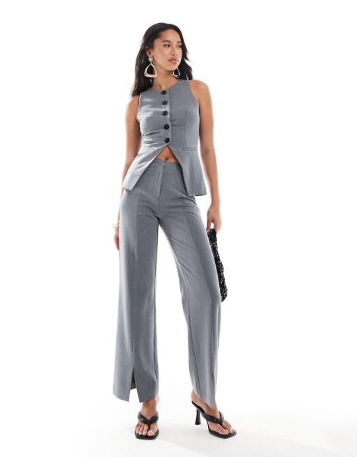 Kaiia - Co-ord set met gilet en flare-broek met knoopdetail en split aan de voorkant in donkergrijs