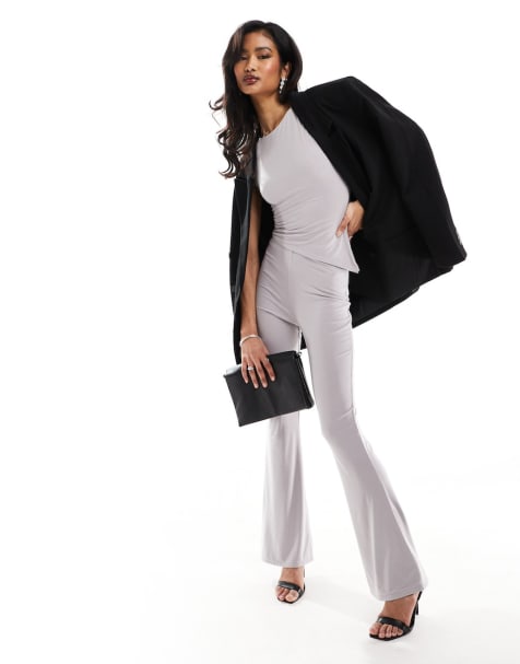 Kaiia - Co-ord set van mouwloze top en flare-broek van gladde stof in lichtgrijs - view 1