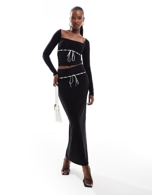 Kaiia - Ensemble avec top à manches longues et encolure carrée et jupe longue à nœud contrastant - Noir