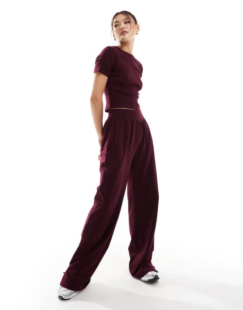 Kaiia - Ensemble t-shirt ajusté et pantalon de jogging large - Bordeaux - view 1