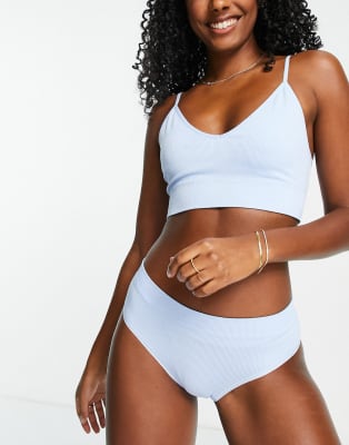 Lindex – Nahtloses, geripptes Dessous-Set in Hellblau