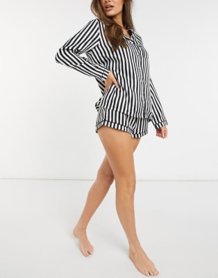 Sleek Luxe 2