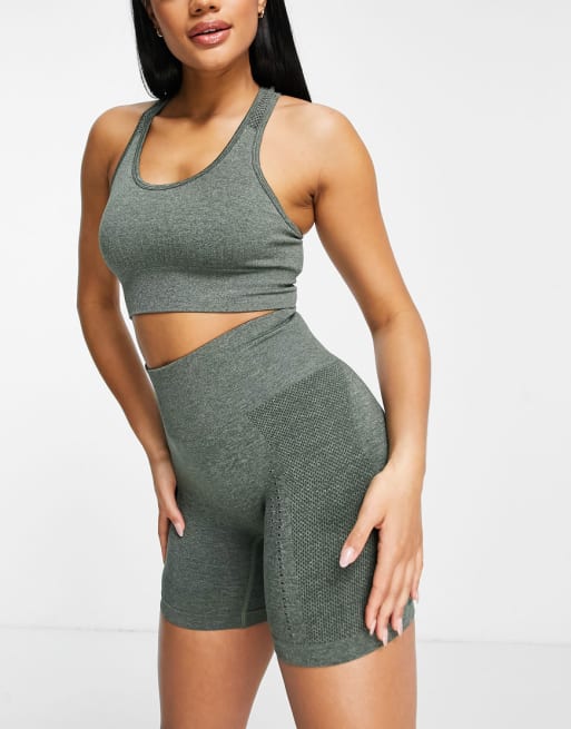 Love & Other Things – Gym – Grönt set i seamless-design