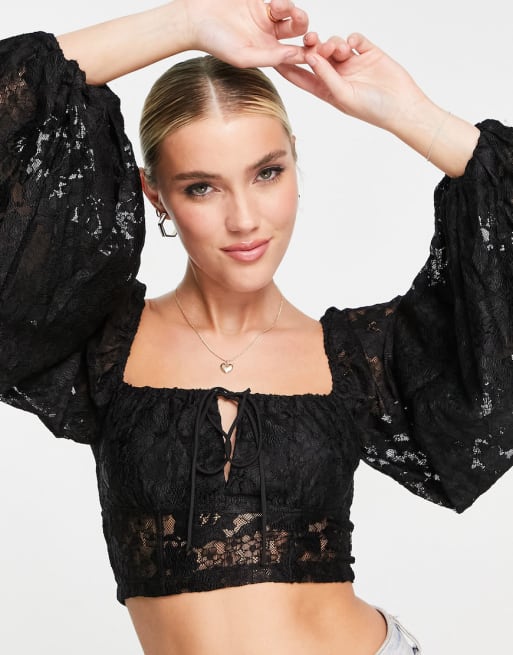 Love Triangle – Set mit kurzem Oberteil und Rock aus schwarzer Spitze