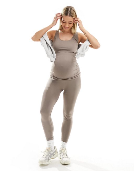 Mamalicious Maternity - Gråbrunt sæt med sømløs overdel og Skinny