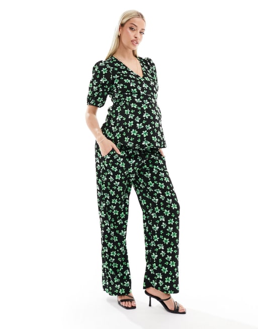 Mamalicious Maternity nursing wrap top and pants set in palm flower print